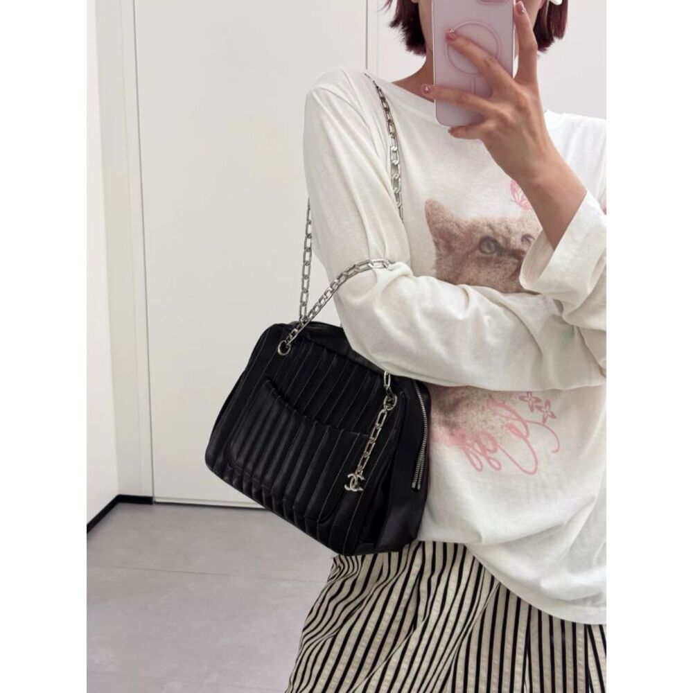 Chanel Women Pre-Loved Bag Very Good Condition